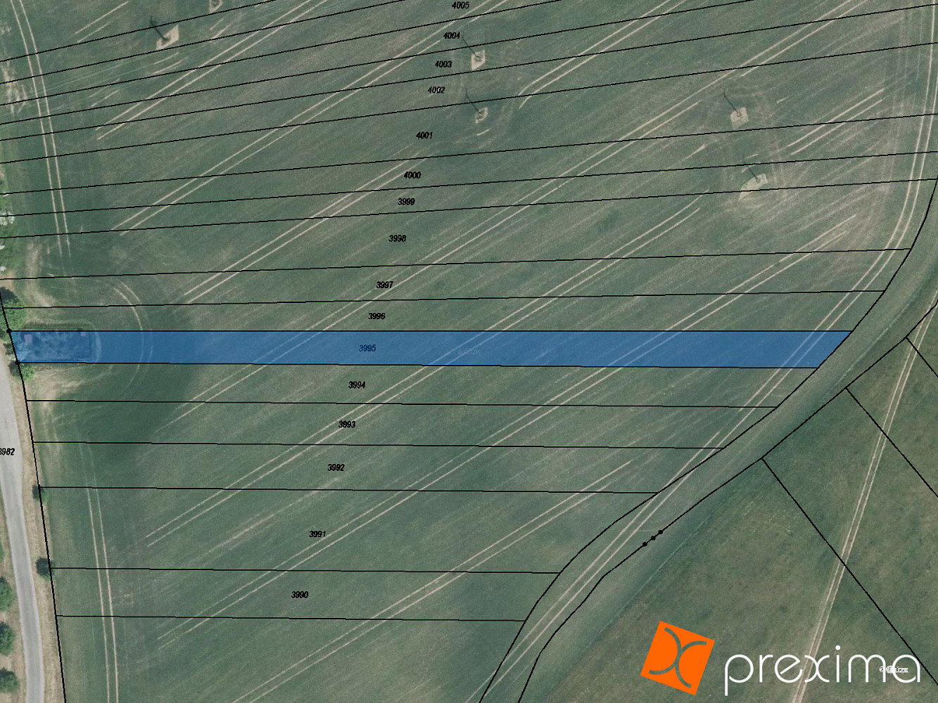 Prodej pole 303 m²