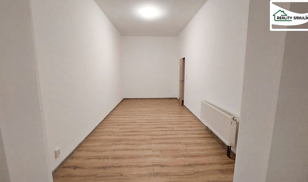 Pronájem bytu 2+1 80 m², Cheb – náhled fotky 5