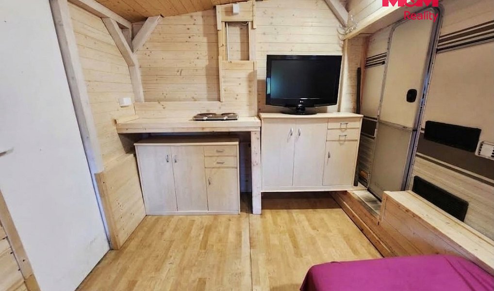 Prodej chaty/chalupy 35 m² s pozemkem 50 m², Chbany – náhled fotky 9