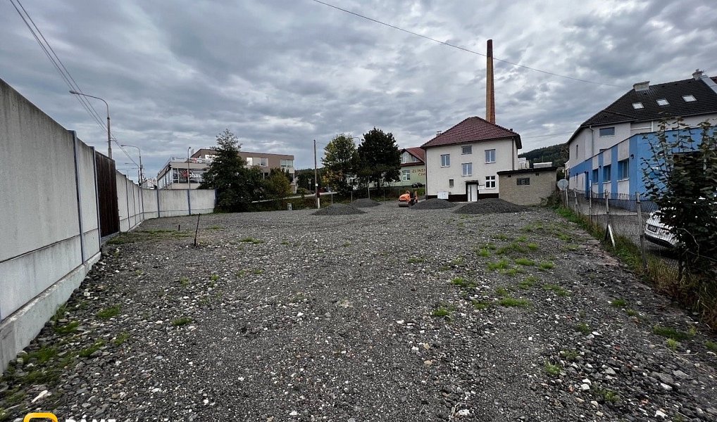 Pronájem komerčního pozemku 950 m², Zlín – náhled fotky 8