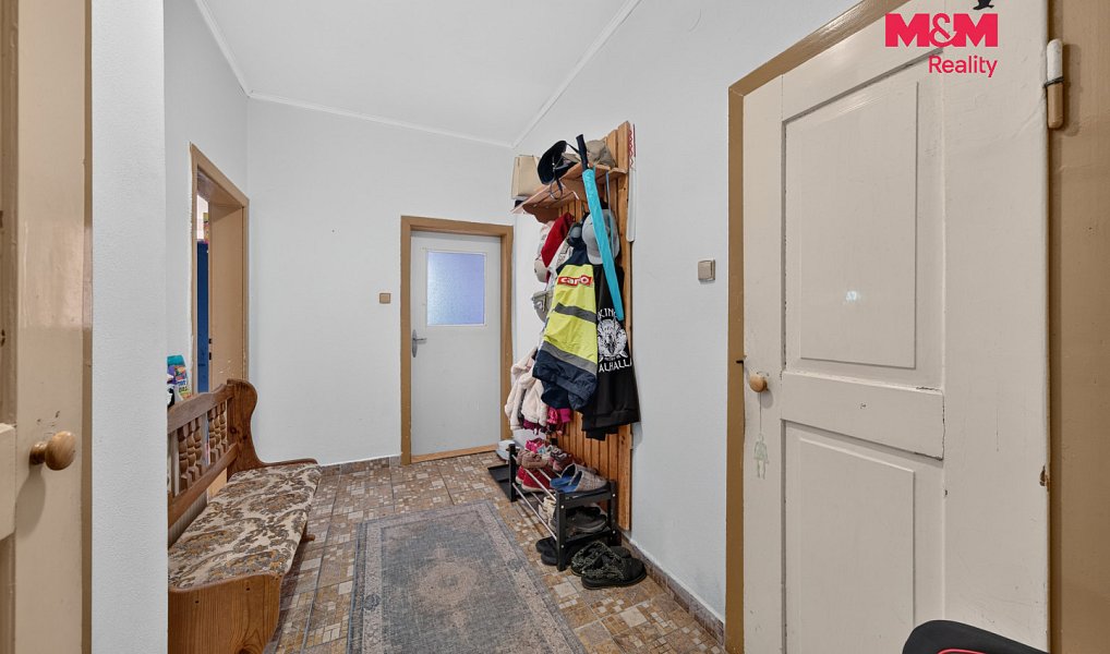 Prodej domu 340 m² s pozemkem 431 m², Studená – náhled fotky 3