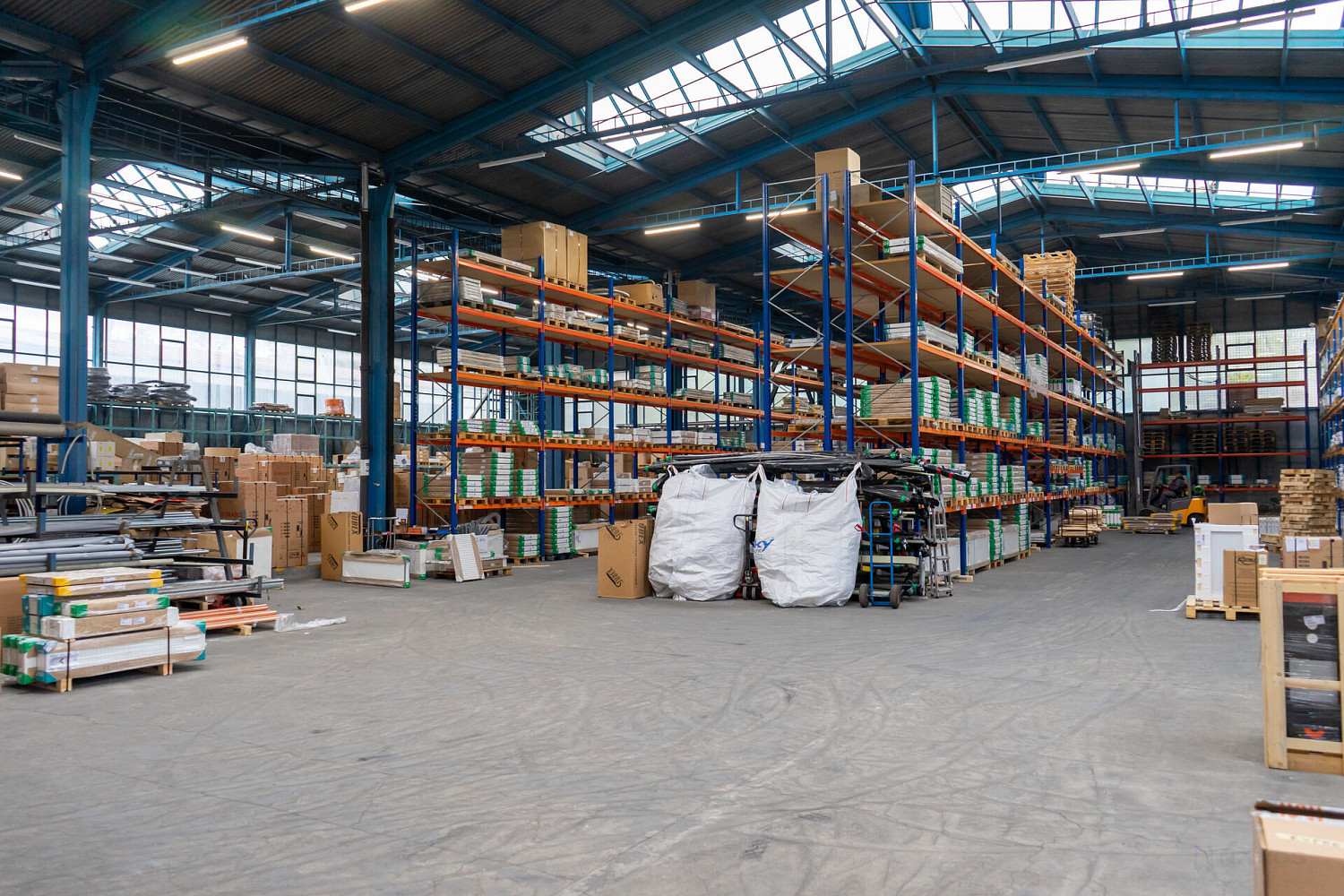 Prodej skladovacích prostor 2 208 m² – fotografie 4