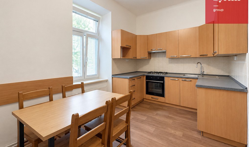 Pronájem bytu 2+1 79 m², Opava – náhled fotky 2