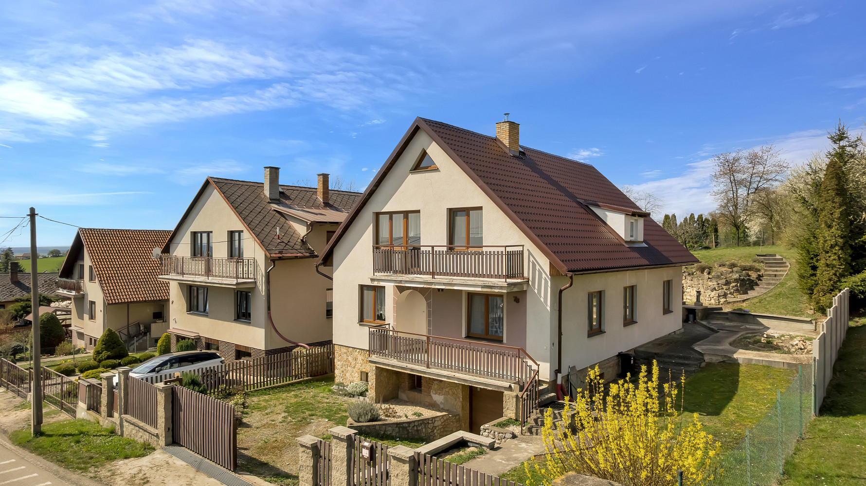 Prodej domu 193 m² s pozemkem 782 m² — photo 2