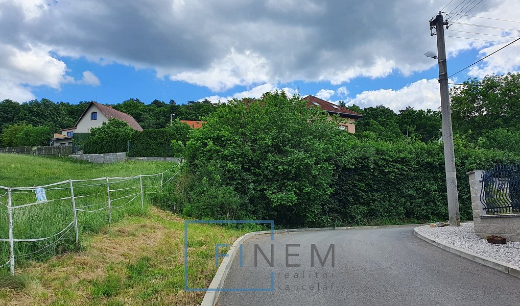 Prodej stavebního pozemku 1 239 m², Otmíče – náhled fotky 10