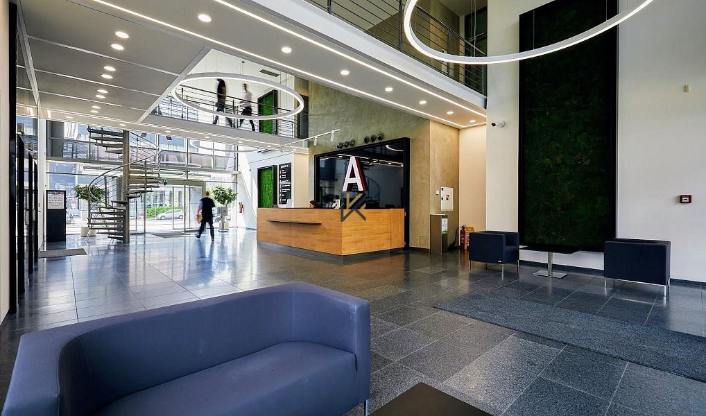 Pronájem kanceláře 454 m², Praha – náhled fotky 4