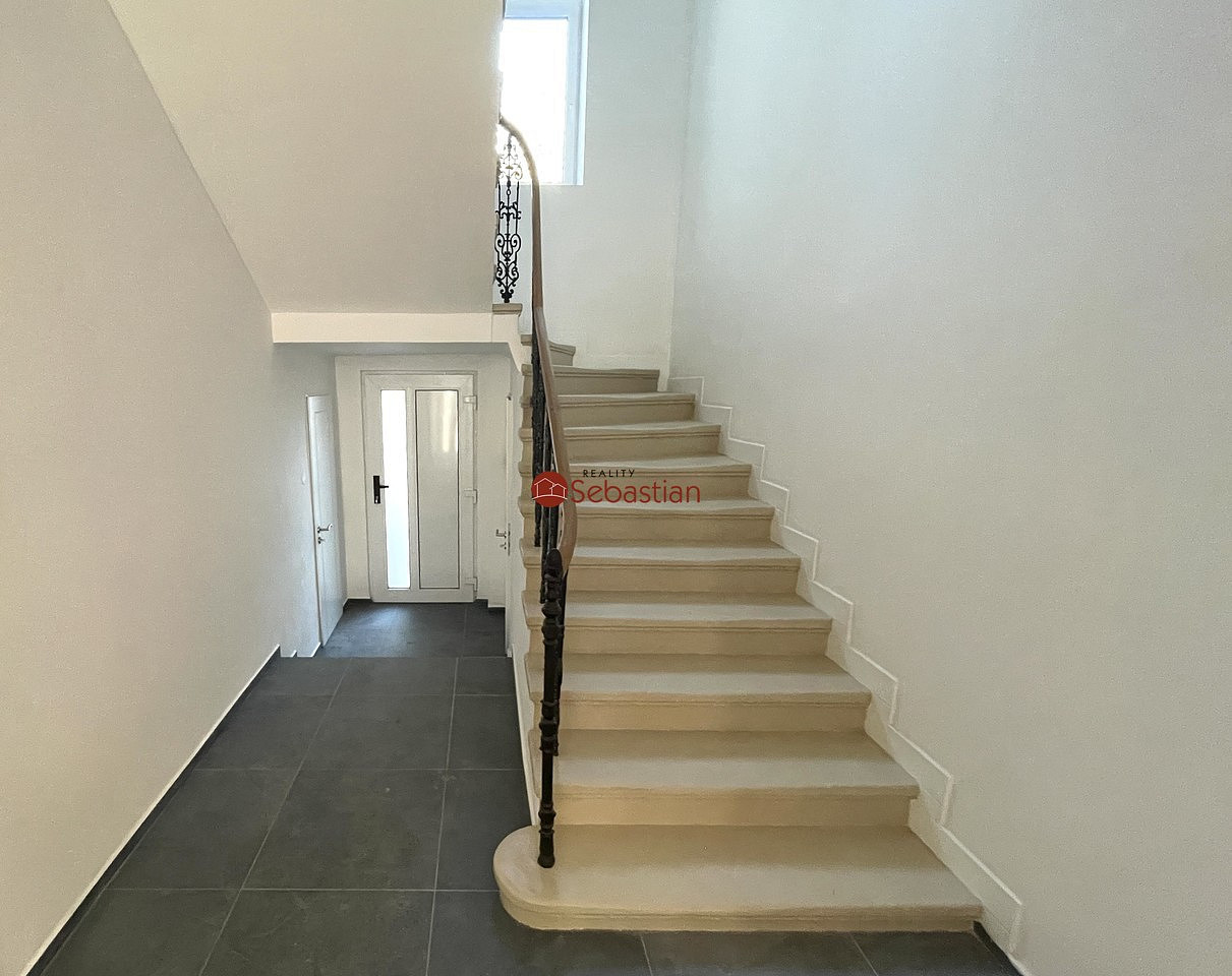 Pronájem bytu 1+kk 17 m² – fotografie 5