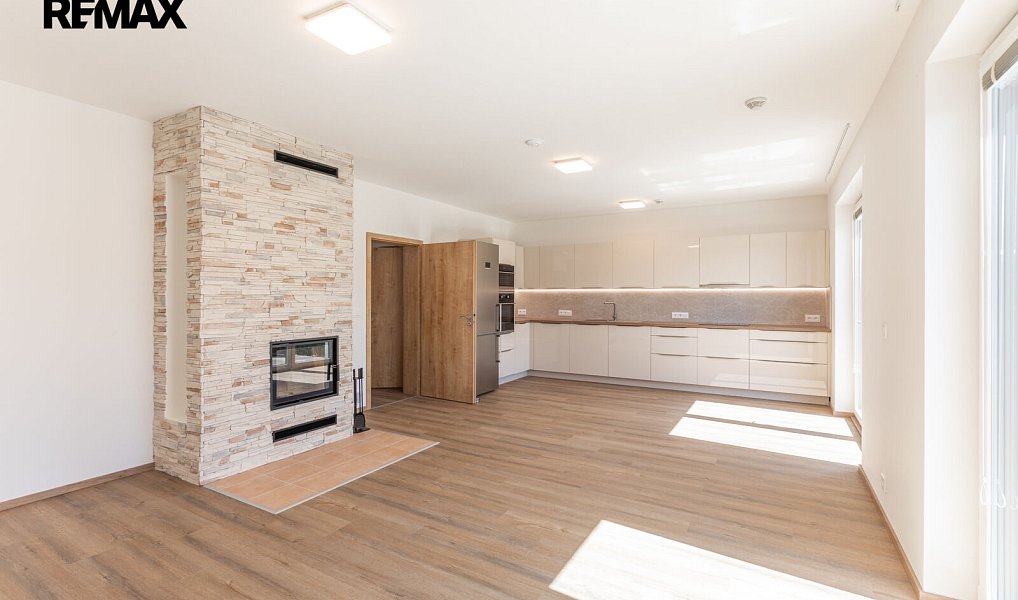 Pronájem domu 107 m² s pozemkem 124 m², Praha – náhled fotky 7