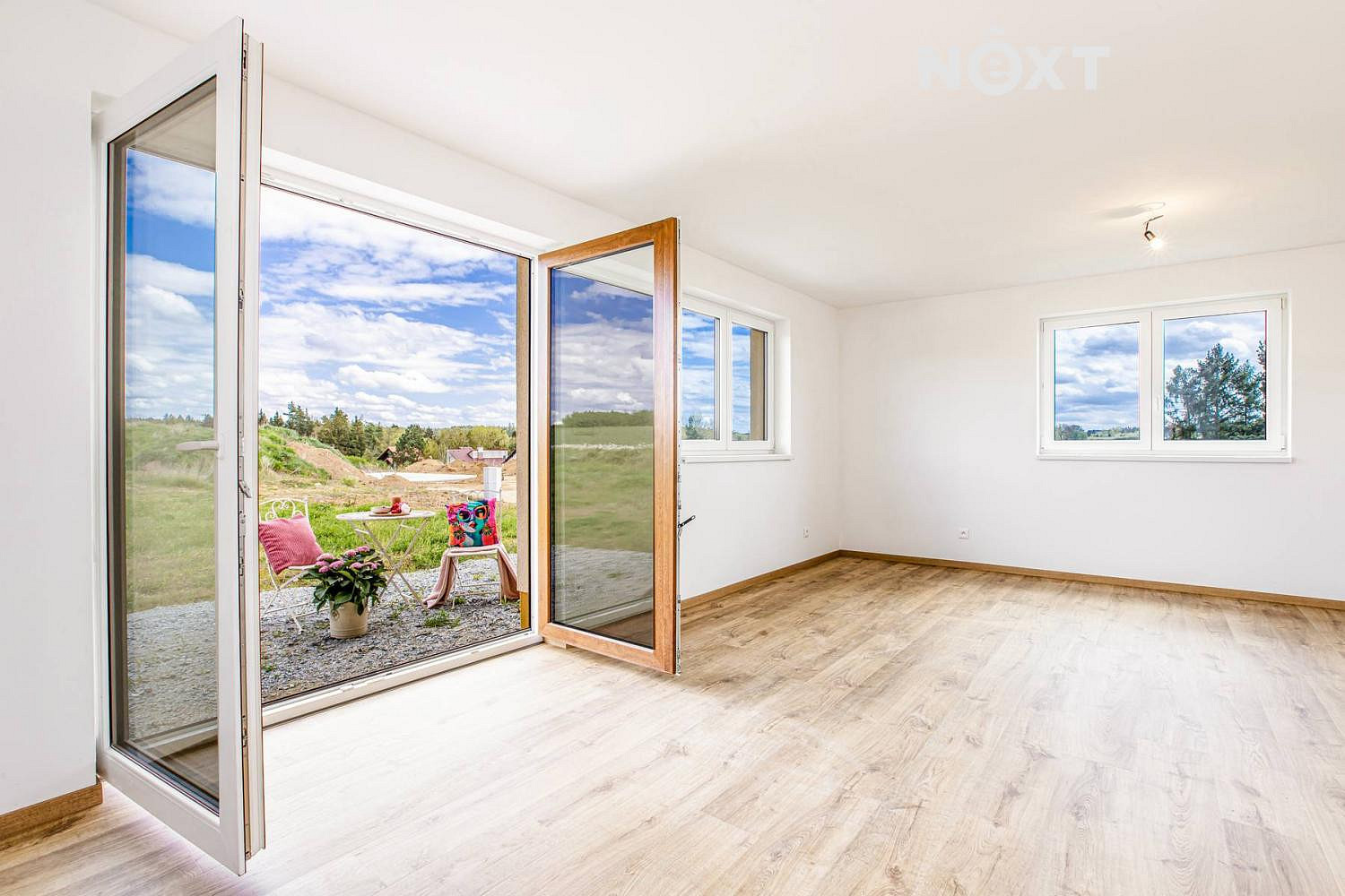 Prodej domu 107 m² s pozemkem 1 237 m² — photo 2