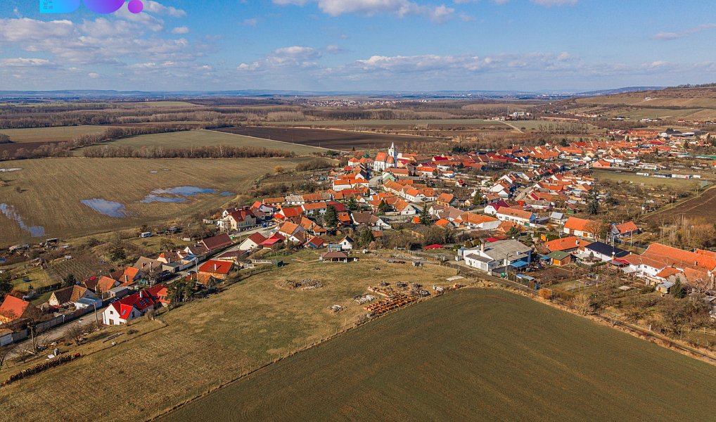 Prodej stavebního pozemku 187 m², Pouzdřany – náhled fotky 9