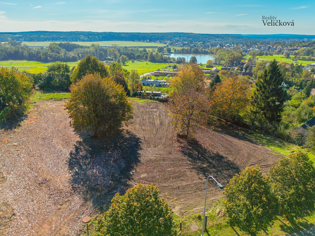 Prodej stavebního pozemku 2 195 m² – fotografie 5