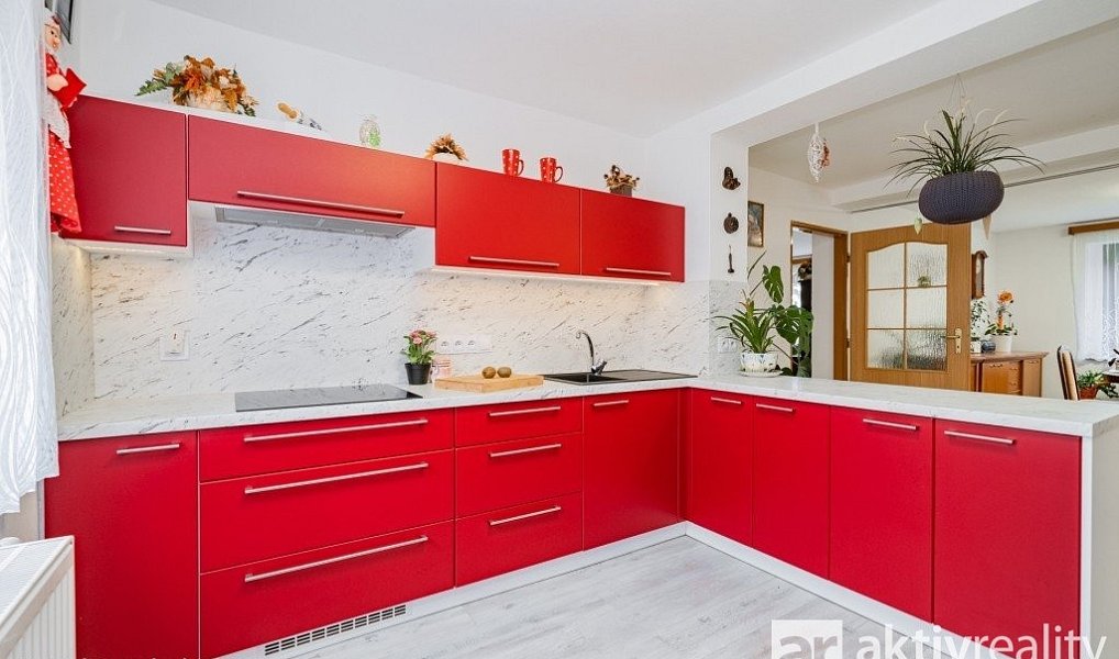 Prodej domu 225 m² s pozemkem 904 m², Vodochody – náhled fotky 4