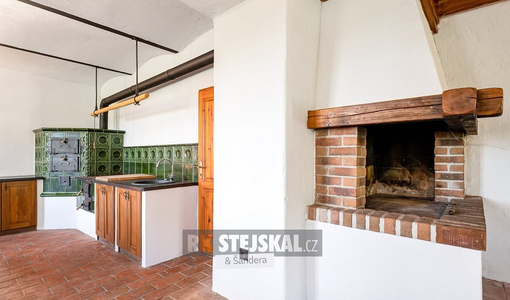 Prodej chaty/chalupy 430 m² s pozemkem 57 892 m², Brloh – náhled fotky 11