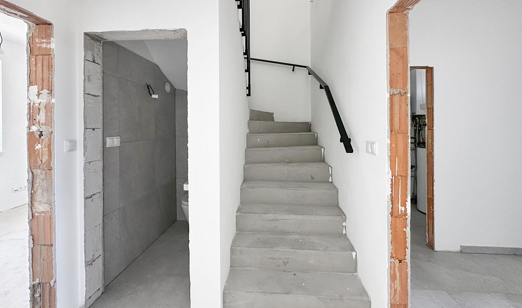 Prodej domu 132 m² s pozemkem 295 m², Strážnice – náhled fotky 25