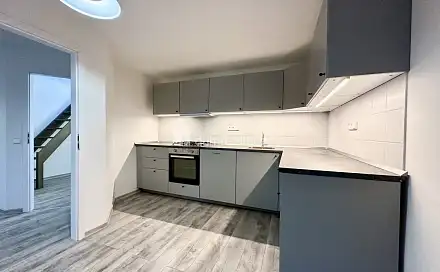 Prodej bytu 4+1 119 m², Kolmá, Karlovy Vary