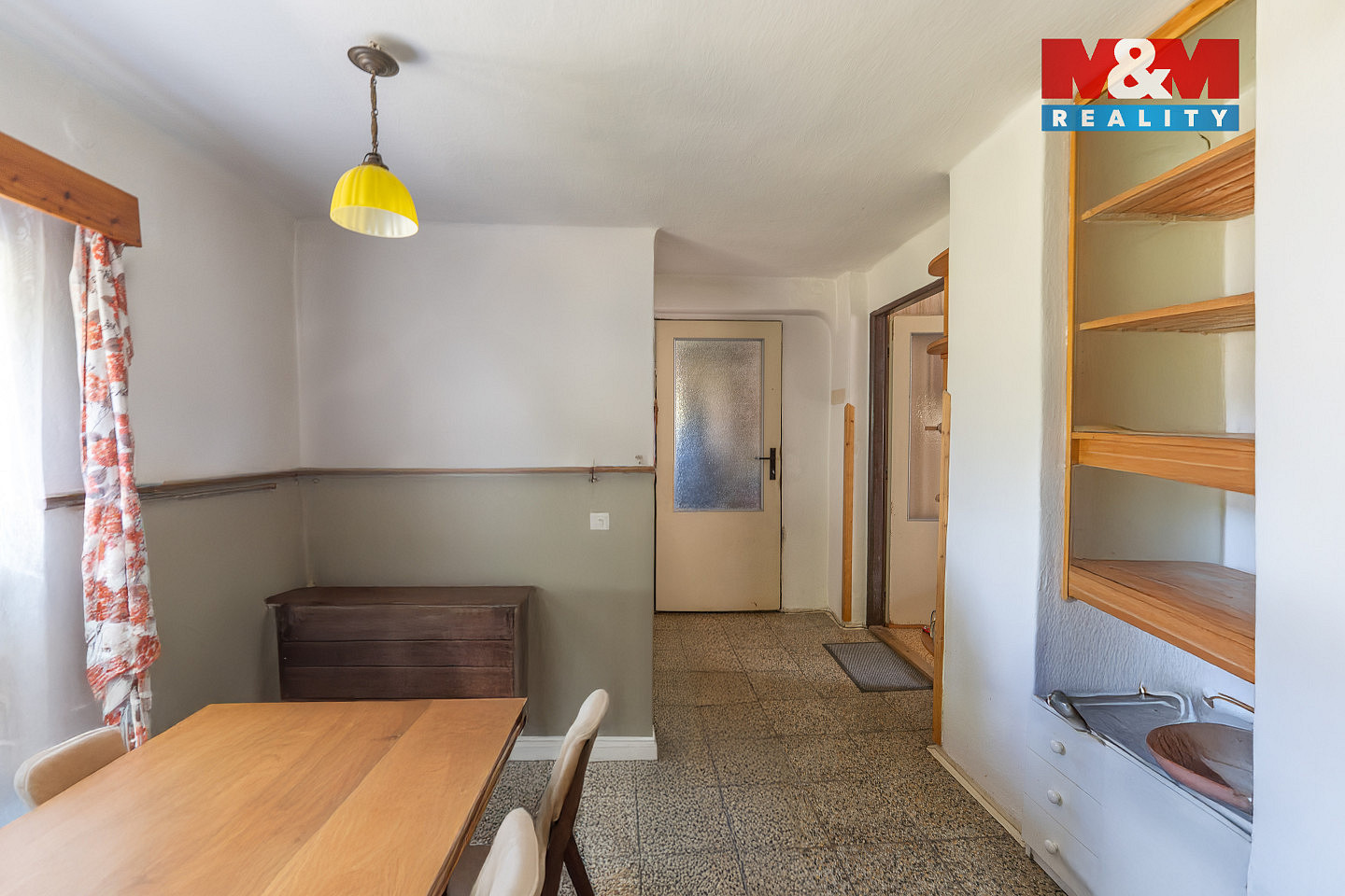 Dům – Dolní Břežany, Lhota – další