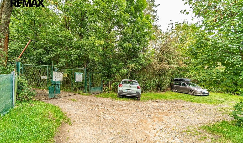 Prodej zahrady 489 m², Praha – náhled fotky 28