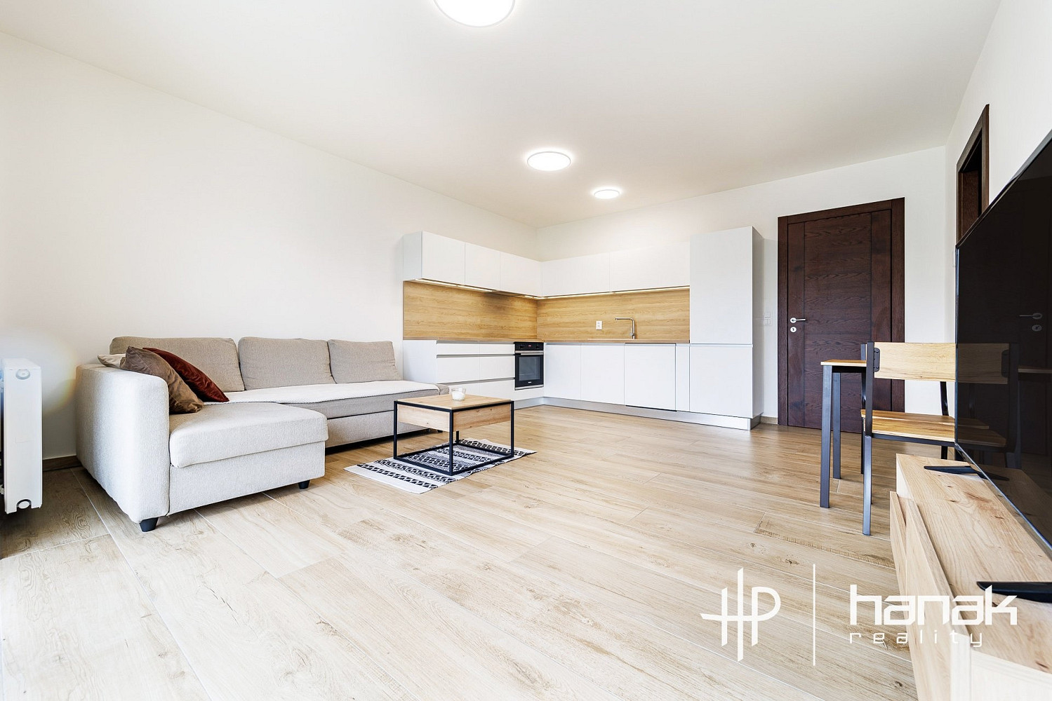 Pronájem bytu 2+kk 53 m² – fotografie 3