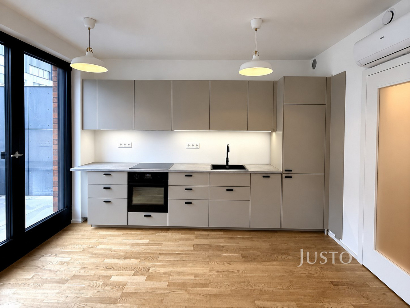 Pronájem bytu 1+kk 35 m² – fotografie 2