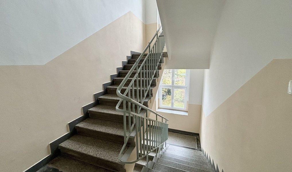 Prodej domu 450 m² s pozemkem 100 m², Slaný – náhled fotky 7