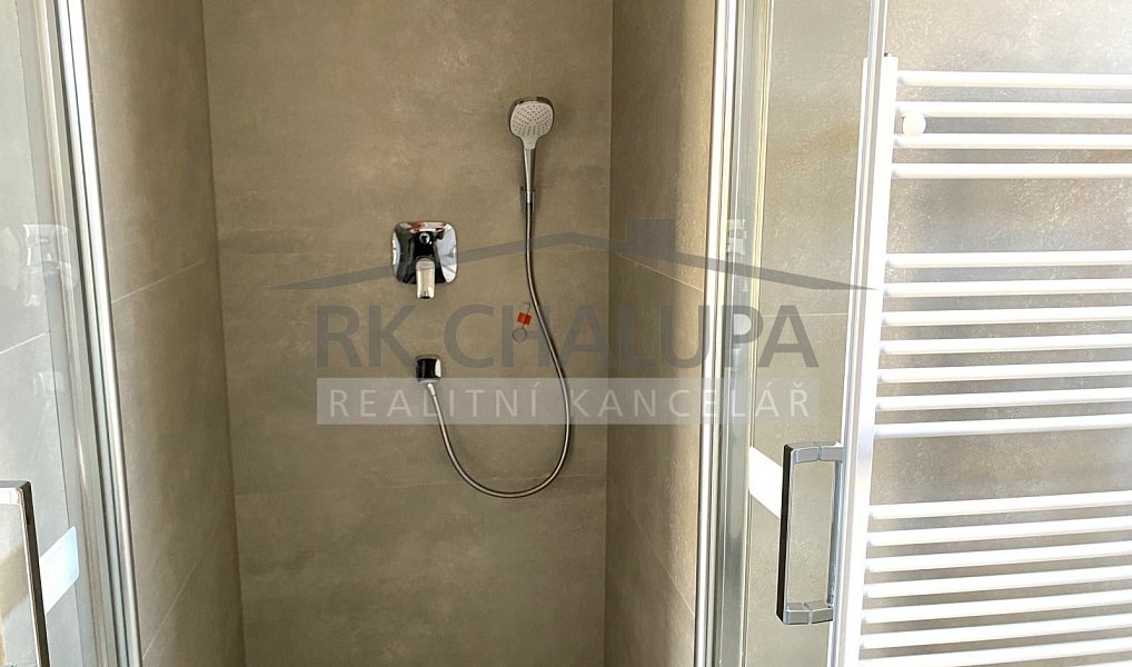 Prodej domu 104 m² s pozemkem 754 m², Hosín – náhled fotky 11