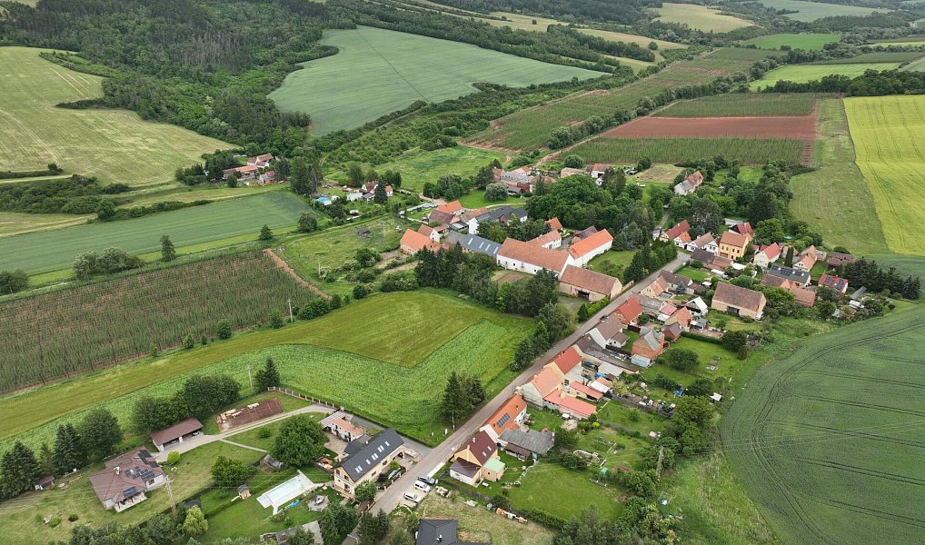 Prodej domu 145 m² s pozemkem 1 386 m², Očihov – náhled fotky 17