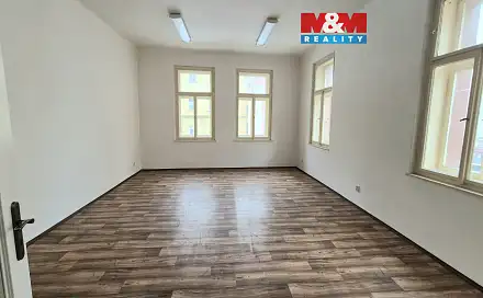 Pronájem kanceláře 41 m², Kladno