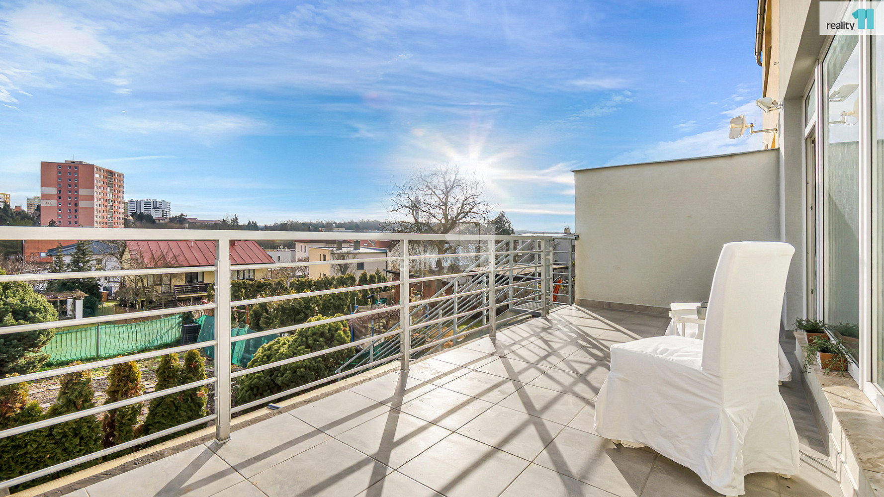 Prodej domu 270 m² s pozemkem 281 m² – fotografie 2