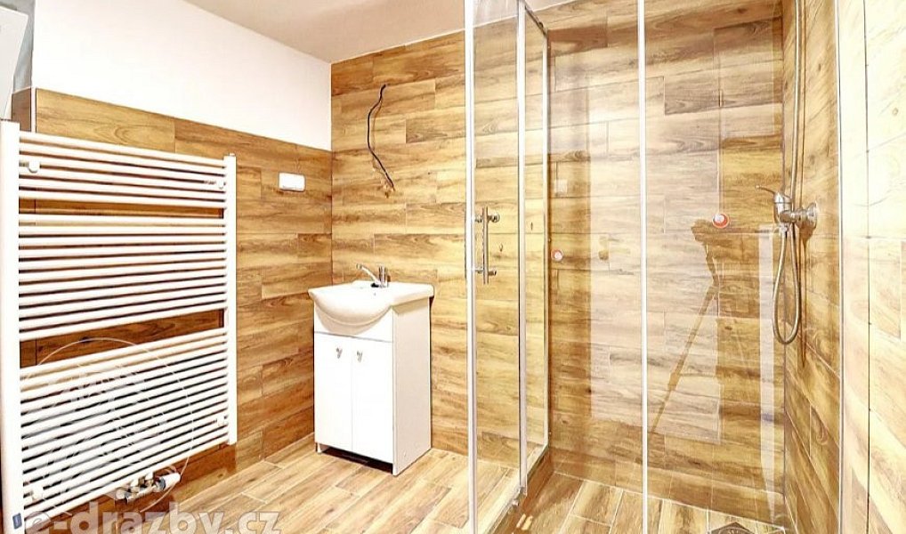 Prodej domu 106 m² s pozemkem 201 m², Hlinsko – náhled fotky 12
