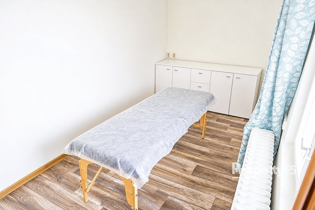 Pronájem komerčního objektu (jiného typu) 12 m² — photo 2