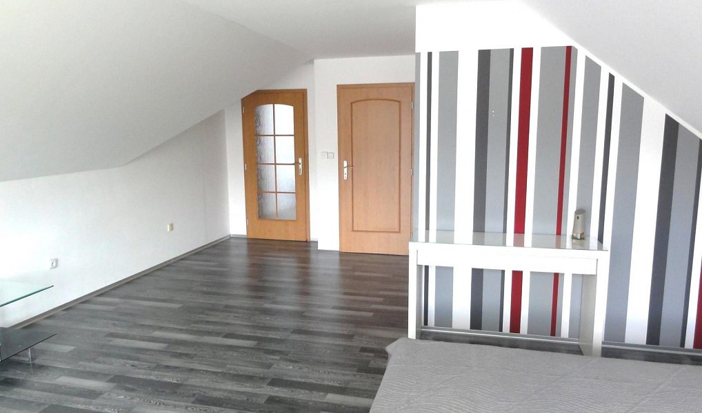 Prodej domu 251 m² s pozemkem 946 m², Mikulov – náhled fotky 23