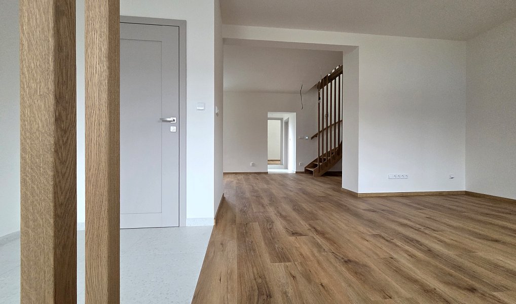 Prodej domu 123 m² s pozemkem 176 m², Šlapanice – náhled fotky 3