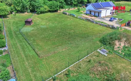 Prodej stavebního pozemku 1 517 m², Smržov, okres Hradec Králové