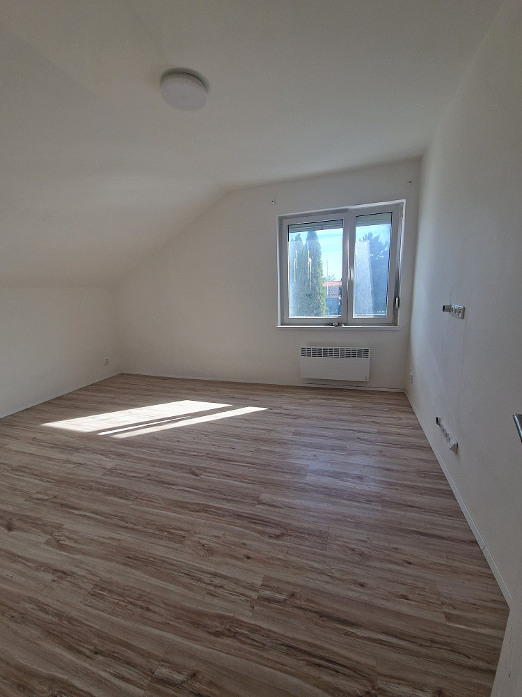Pronájem bytu 2+kk 45 m² – fotografie 5