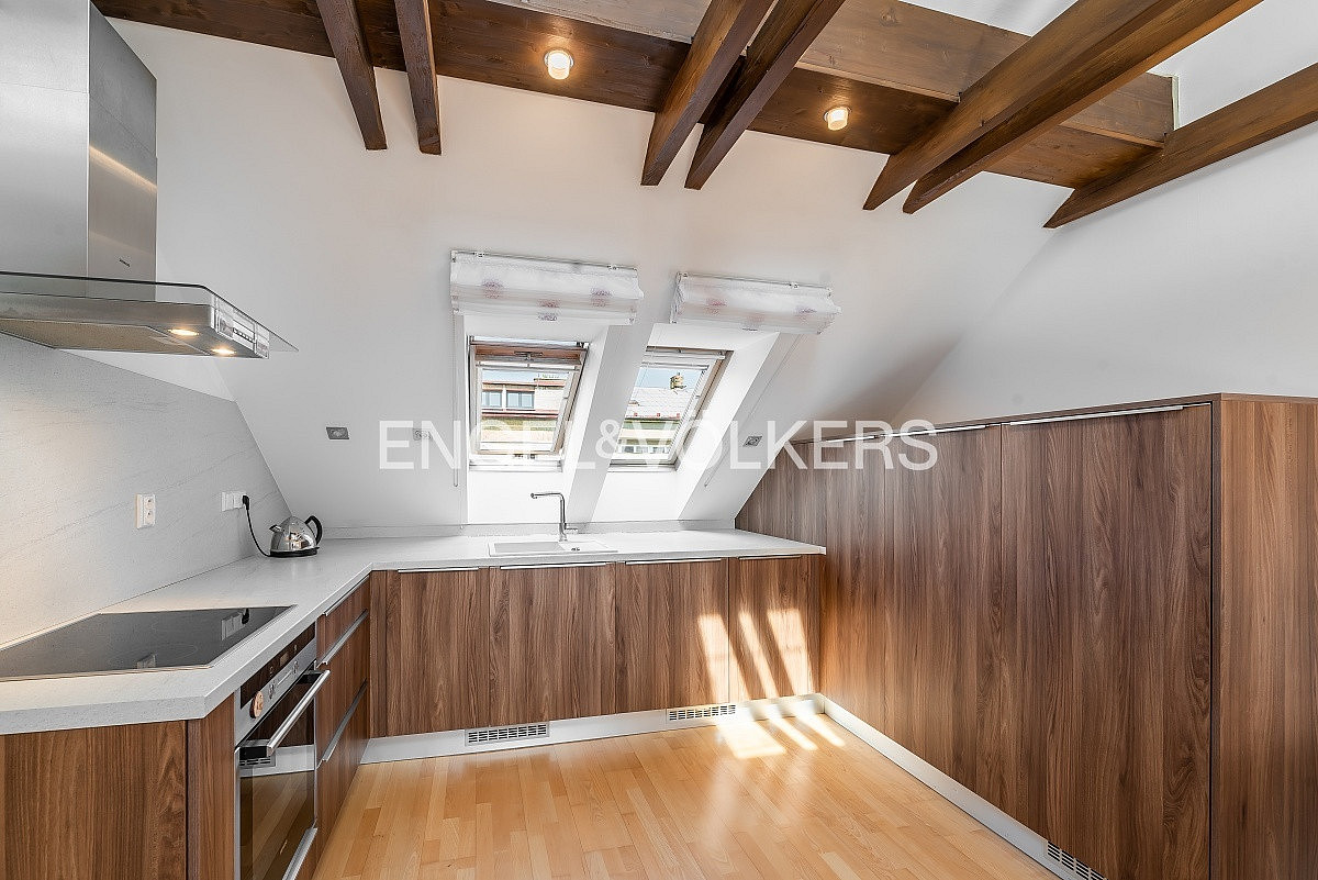 Pronájem bytu 3+kk 86 m² – fotografie 2