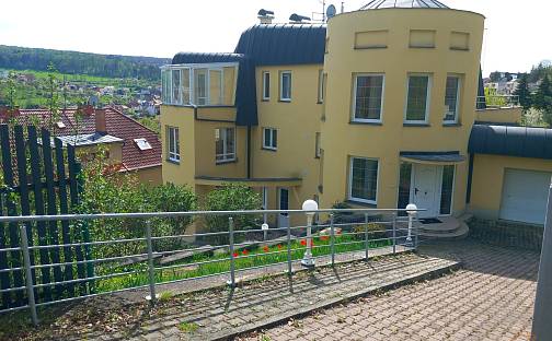 Prodej domu 470 m² s pozemkem 929 m², Slunná, Luhačovice, okres Zlín