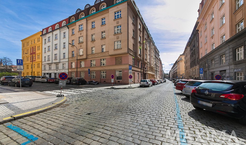 Prodej bytu 3+1 108 m², Praha – náhled fotky 16