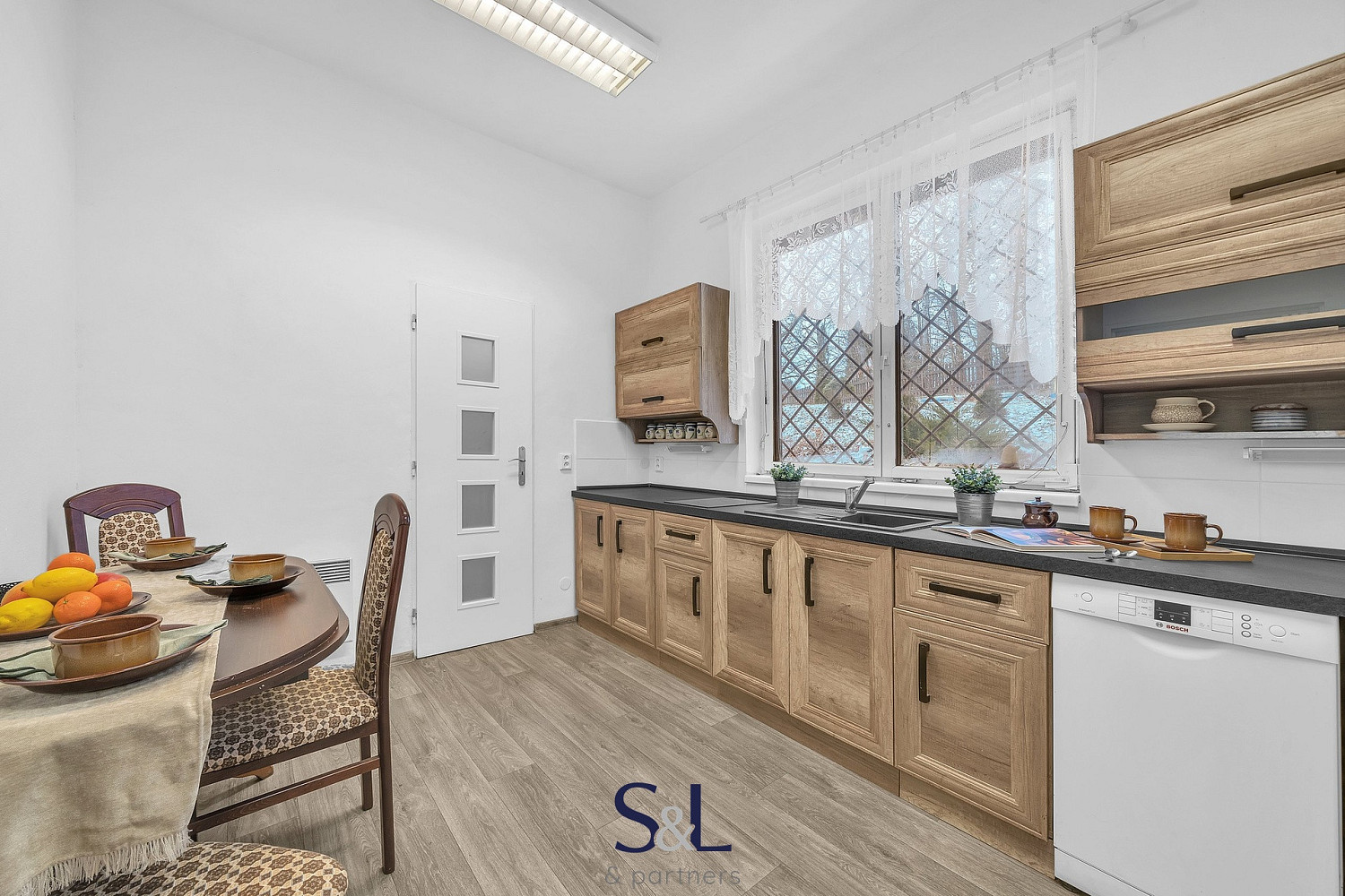 Prodej domu 201 m² s pozemkem 1 909 m² — photo 4