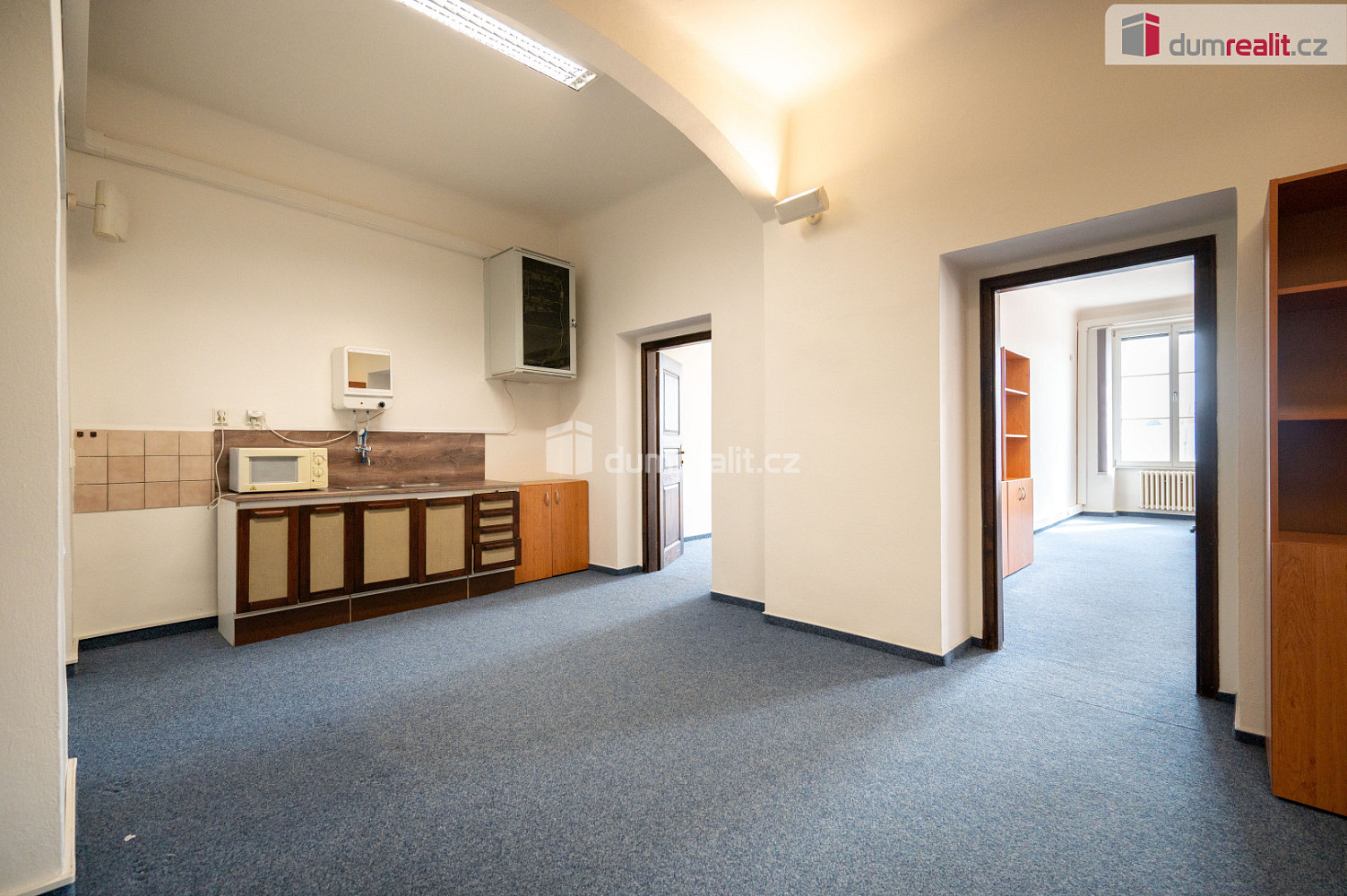 Pronájem kanceláře 143 m² — photo 5