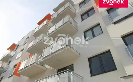 Pronájem bytu 1+kk 37 m², třída Svobody, Zlín - Malenovice
