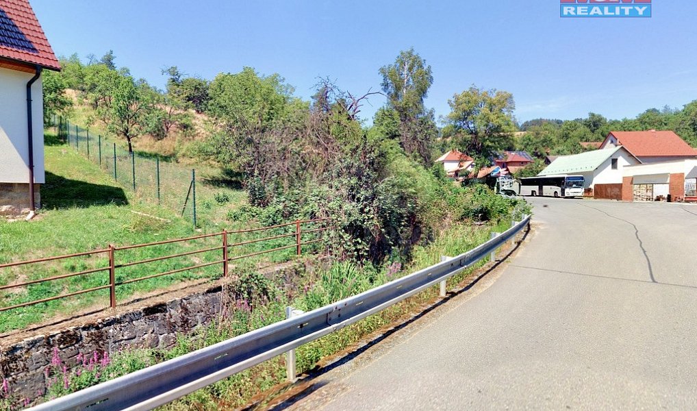Prodej stavebního pozemku 3 377 m², Podhradí – náhled fotky 3