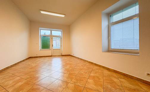 Pronájem kanceláře 27 m², Hradská, Humpolec, okres Pelhřimov