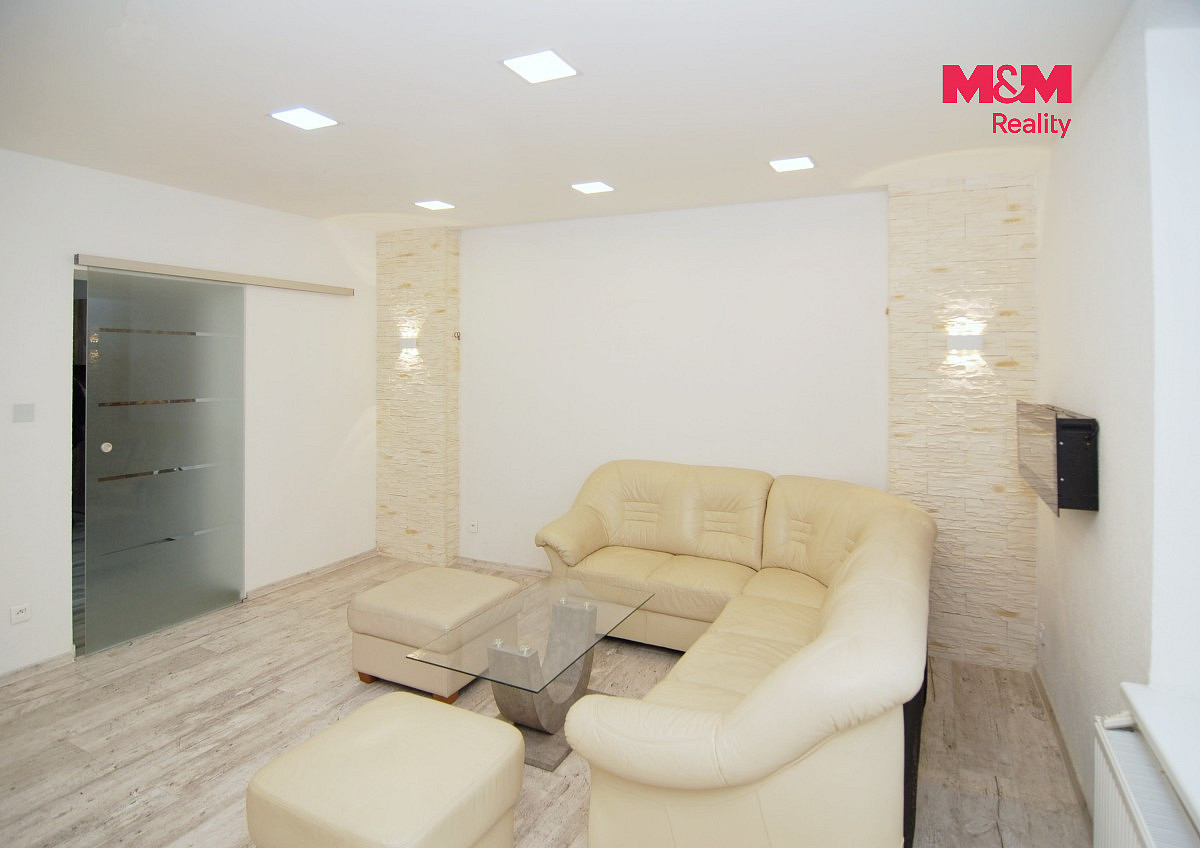Pronájem bytu 2+1 45 m² – fotografie 2