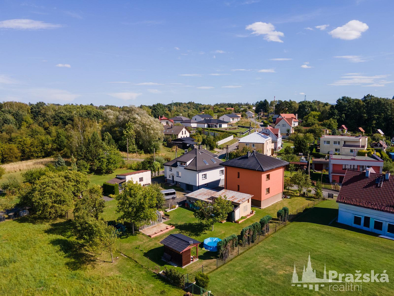 Prodej domu 380 m² s pozemkem 1 000 m² – fotografie 2