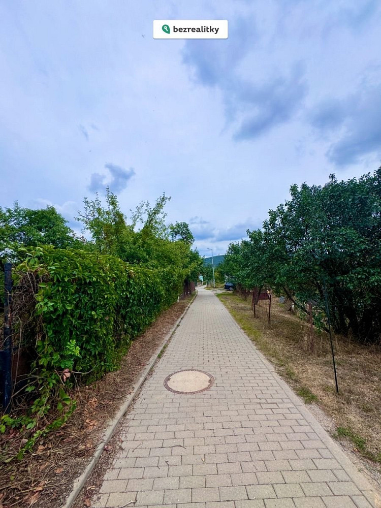 Prodej stavebního pozemku 853 m² – fotografie 4