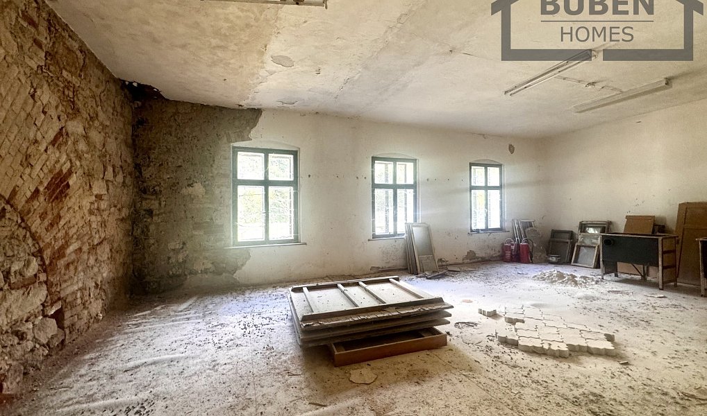 Prodej domu 1 220 m² s pozemkem 1 926 m², Planá – náhled fotky 48
