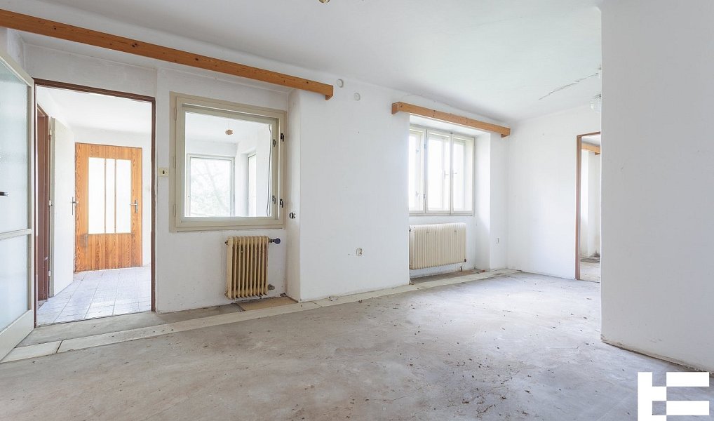 Prodej chaty/chalupy 86 m² s pozemkem 329 m², Hradčany – náhled fotky 15
