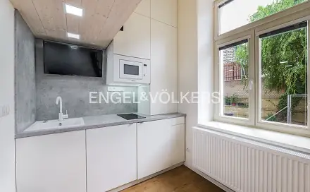 Prodej bytu 1+kk 14 m², Baranova, Praha 3 - Žižkov