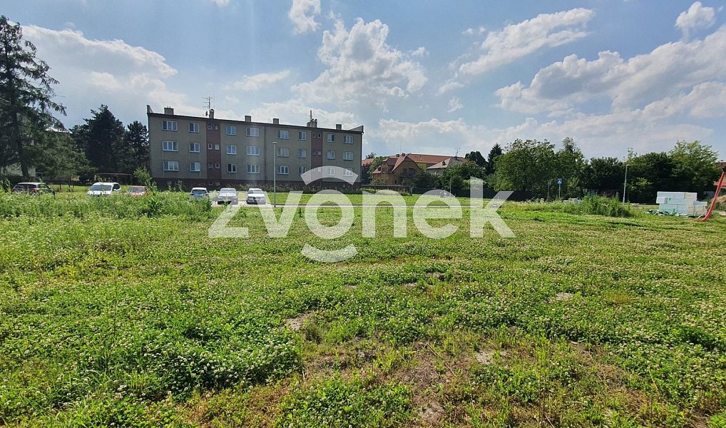 Prodej stavebního pozemku 1 070 m², Hulín – náhled fotky 2