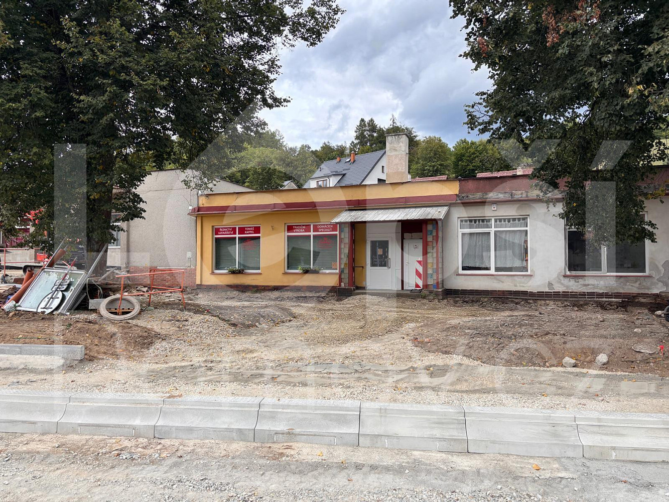 Prodej obchodních prostor 144 m²